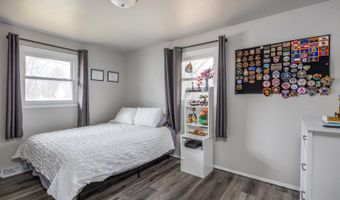 2915 S GLADYS Ave, Appleton, WI 54915