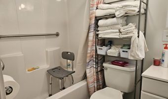 819 E Washington Ave, Ava, MO 65608