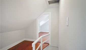 153 Mt Hope Ave, Bristol, RI 02809