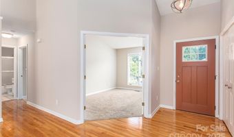 2 New Cross South S, Asheville, NC 28805
