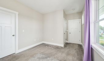 24 Kendall Ln, Raymond, NH 03077