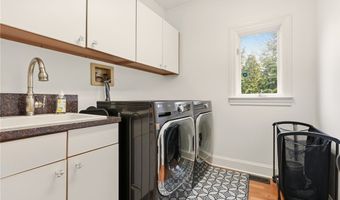 309 High Blf, Aurora, OH 44202