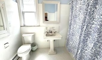 1022 Kennedy Blvd, Bayonne, NJ 07002