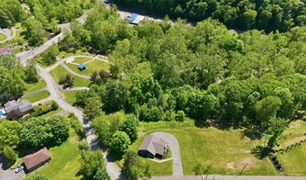 2420 Thomas Dr, Allison Park, PA 15101