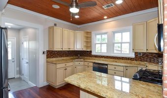 518 N PATRICK St, Alexandria, VA 22314