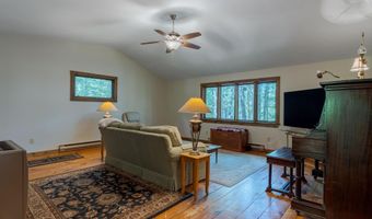 396 Mica Point Rd, Barrington, NH 03825