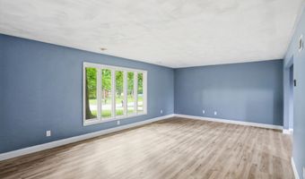 826 Yorkshire Rd, Anderson, IN 46012