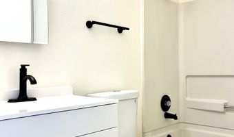 42 El Capitan Ln, Antioch, CA 94509