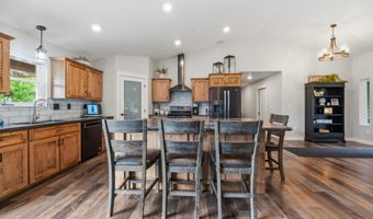 4024 Rosewood Ln SE, Alexandria, MN 56308