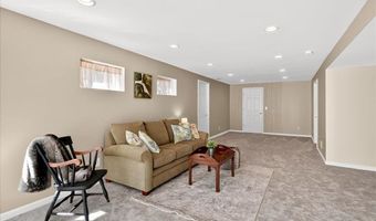 1428 Tahoe Valley Ct, Ballwin, MO 63021