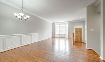 43122 FOREST EDGE Sq, Ashburn, VA 20148