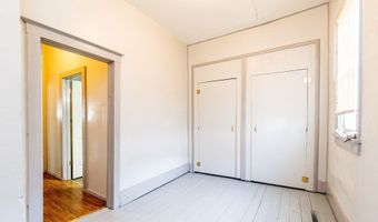 331 W 15th St, Auburn, IN 46706