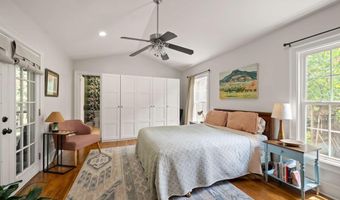 160 Crestview Cir, Athens, GA 30606
