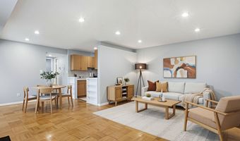 4203 AMERICANA Dr 101, Annandale, VA 22003