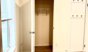 450 Sweetpea Ln, Altoona, WI 54720
