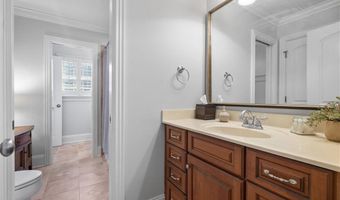 105 Sycamore Commons Ln, Advance, NC 27006