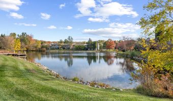 624 Peninsula Ct, Ann Arbor, MI 48105