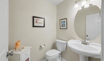 5022 BARBOUR Dr B, Alexandria, VA 22304