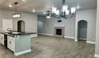 941 Sundance Ln, Bentonville, AR 72712