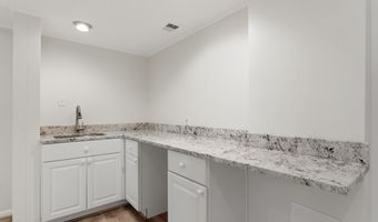7009 LOCH LOMOND Dr, Bethesda, MD 20817
