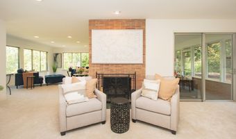 1365 Chalmers Dr, Ann Arbor, MI 48104
