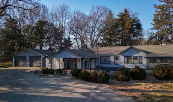 113 S Country Club Rd, Arkansas City, KS 67005