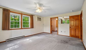 7 Farrwood Dr, Andover, MA 01810