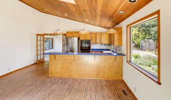 155 Westwood St, Ashland, OR 97520