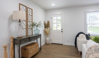 9537 Lydell Dr, Affton, MO 63123