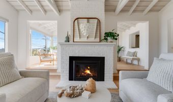 221 Highland Dr, Aptos, CA 95003