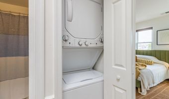 1801 T St NW 10, Washington, DC 20009