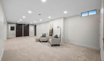 109 Aaron Dr, Andover, KS 67002