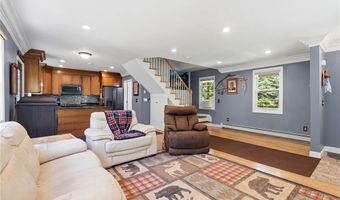 193 Lake Washington Dr, Glocester, RI 02814