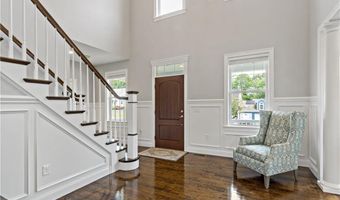 54 Michael Dr, Bristol, RI 02809