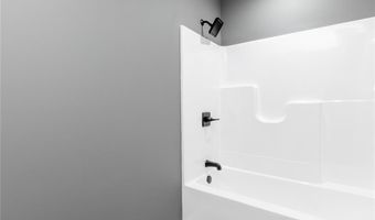 521 W Maple St, Austin, IN 47102