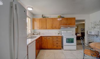 6904 EDWINA Ave NE, Albuquerque, NM 87110