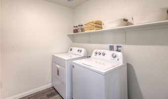 561 Mountain Robin Ave, Henderson, NV 89011