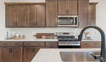 604 HORSESHOE Rd, Burns, WY 82053