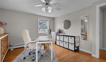 17 Belvedere St, Johnston, RI 02919