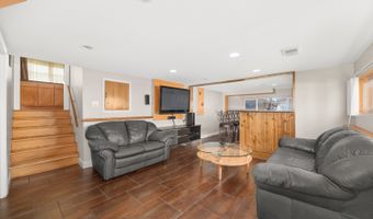 7 N School St, Addison, IL 60101
