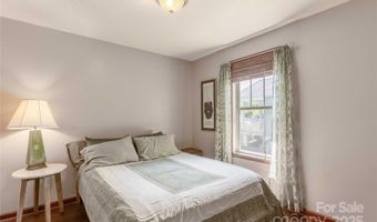 132 Warren Haynes Dr, Asheville, NC 28806