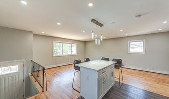 8 Williams Ave, Amityville, NY 11701
