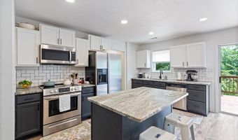 507 Braithwaite St B, Bentonville, AR 72712