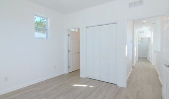 195 14th St, Apalachicola, FL 32320