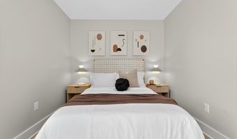 29 W 9TH St, Bayonne, NJ 07002