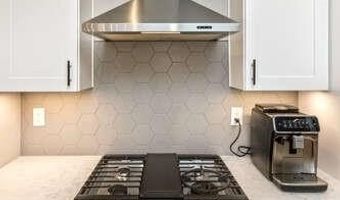 207 Weybridge Dr, Arden, NC 28704