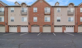 222 W Oakbrook Dr, Ann Arbor, MI 48103