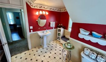 413 N 7th St, Atchison, KS 66002