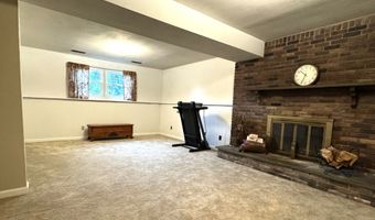 11 Ark Rd, Branford, CT 06405