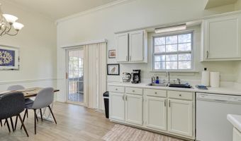 921 Hollyhock Ct, Boiling Springs, SC 29316